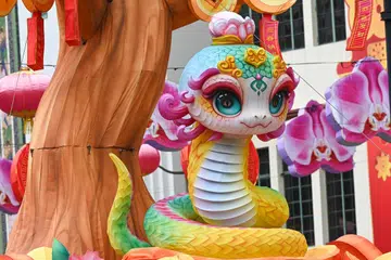 Masyarakat Cina serata dunia menyambut ketibaan Tahun Ular pada 29 Januari 2025.