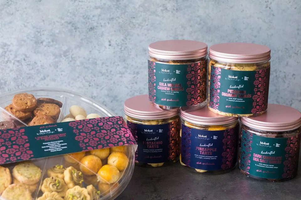 Antara produk sempena Hari Raya 2025 hasil kerjasama biskot by Chef Sarah Ariffin dan kafe halal popular di Arab Street, All Things Delicious. 