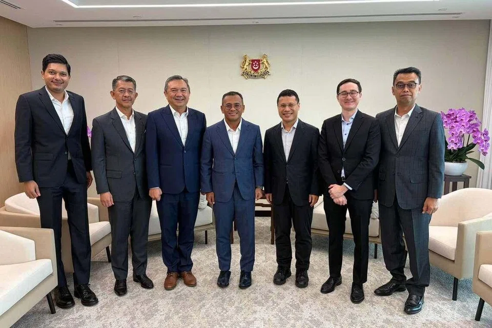 Vivian Balakrishnan, Menteri Besar Selangor, Program Felow SR Nathan, Datuk Seri Amirudin Shari