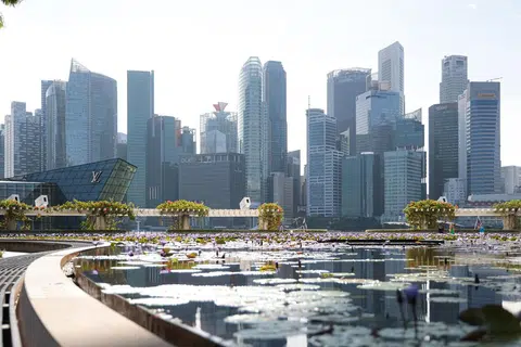Pertumbuhan ekonomi lebih perlahan yang diramalkan bagi 2025 dijangka tidak memberi kesan serta-merta ke atas pekerjaan dan pertumbuhan gaji.