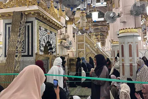 Permit Raudhah, aplikasi Nusuk, tips umrah Madinah, pasaran gelap permit Raudhah, Halijah Travels, Amtas Singapura, ziarah makam Rasulullah, pasaran gelap, peraturan