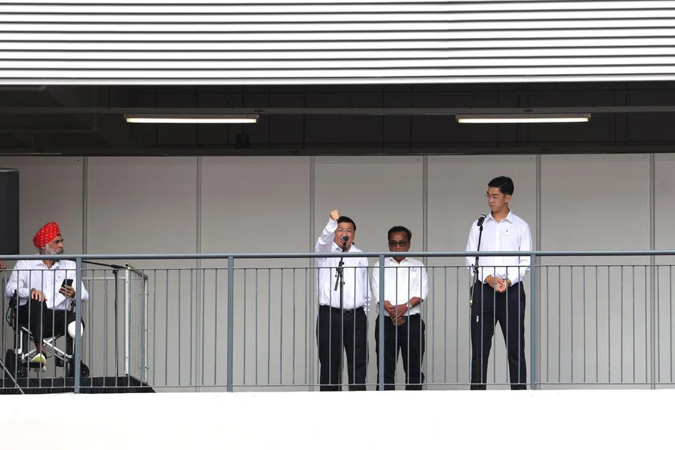 Pasukan Perikatan Demokratik Singapura (SDA) untuk GRC Pasir Ris-Changi dianggotai (dari kiri) Encik Harminder Pal Singh, Encik Desmond Lim, Encik Abu Mohamed, dan Encik Chia Yun Kai.