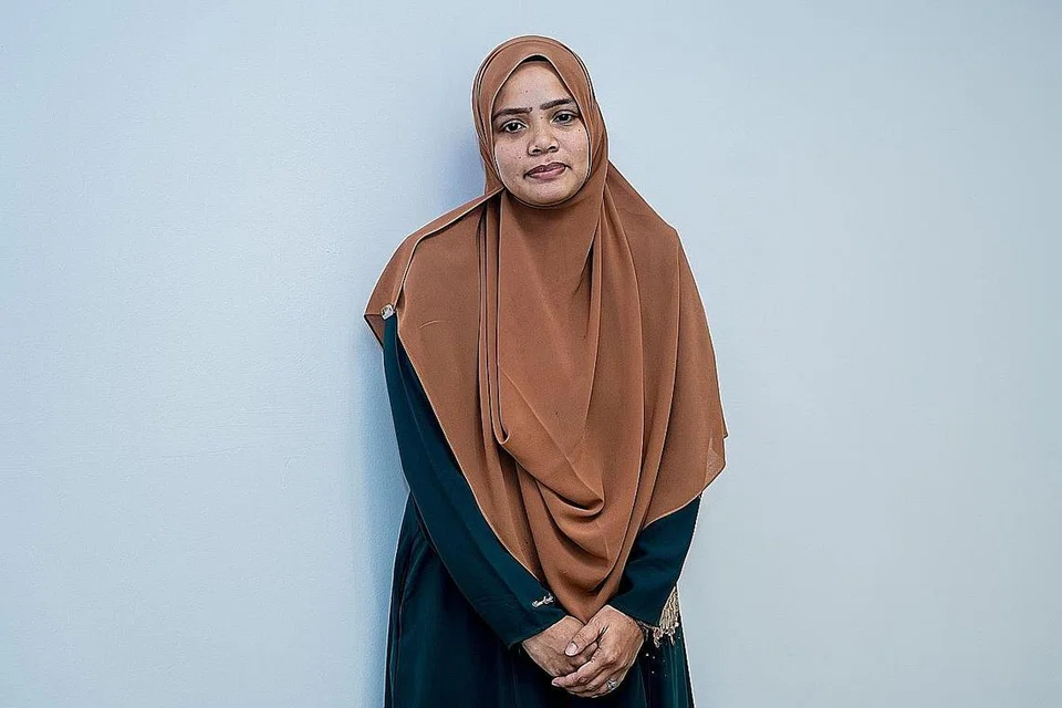 USTAZAH NUR FARISYAH MD SALLEH