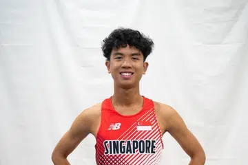 Encik Amir Rusyaidi Osman, 24 tahun, menerima Anugerah Harapan Belia MENDAKI-Goh Chok Tong (Luar Negara) spada 17 Oktober elepas mencatat rekod kebangsaan bagi acara larian satu batu di jalan raya dengan masa empat minit 19.55 saat pada 2025. Beliau kini kini melanjutkan pengajian sarjana di Universiti Western Australia, turut mengasaskan InsideTrackSG bagi mengetengahkan kisah atlet olahraga tempatan, khususnya bakat muda yang kurang mendapat perhatian.