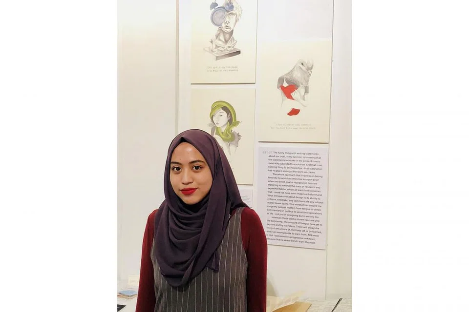 TEKANKAN PERANAN REKAAN: Cik Radhiah Anis akur bahawa bidang rekaan memerlukan daya intelek yang segar dalam memikirkan pelbagai isu semasa, termasuk sejarah dan politik yang kadangkala dilihat sebagai terlalu 'berat' untuk dikupas umum. - Foto BH oleh HARYANI ISMAIL