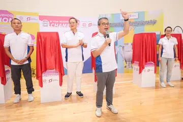 Penasihat akar umbi GRC Marine Parade terdiri daripada (dari kiri) Mayor Majlis Pembangunan Masyarakat (CDC) South East, Encik Mohd Fahmi Aliman; Menteri Tenaga Manusia, Dr Tan See Leng; Menteri Kebudayaan, Masyarakat dan Belia, Encik Edwin Tong dan Dr Choo Pei Ling.