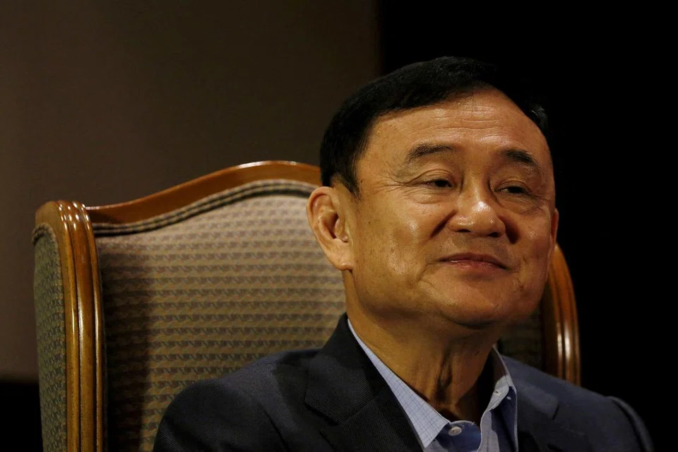 BAKAL PULANG KE THAILAND?: Bekas Perdana Menteri Thailand, Encik  Thaksin Shinawatra dalam gambar bertarikh 23 Februari 2016 semasa temu bual bersama Reuters di Singapura.