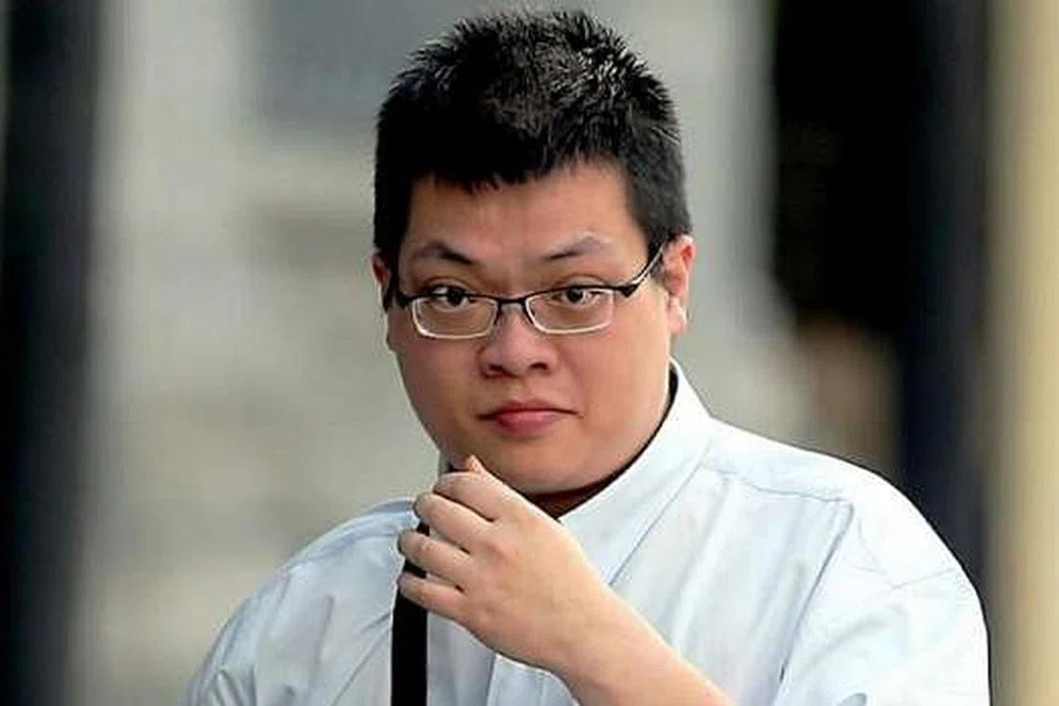 JAMES SIM GUAN LIANG: Berjaya memecahkan 300 kata laluan pemegang akaun SingPass sebelum menjual butiran yang diperolehinya kepada sindiket di China yang terlibat dalam pemalsuan permohonan visa Singapura. - Foto THE STRAITS TIMES