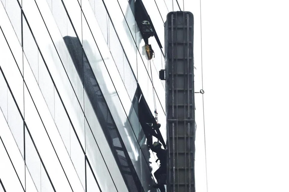 gondola, raffles city tower, scdf