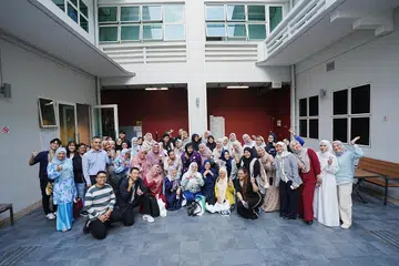 Sekitar 60 guru sekolah rendah dan menengah mengadiri acara Hari Penghargaan Guru anjuran Berita Harian (BH) yang diadakan di Restoran 1819 Aliwal di Aliwal St pada 15 November. 