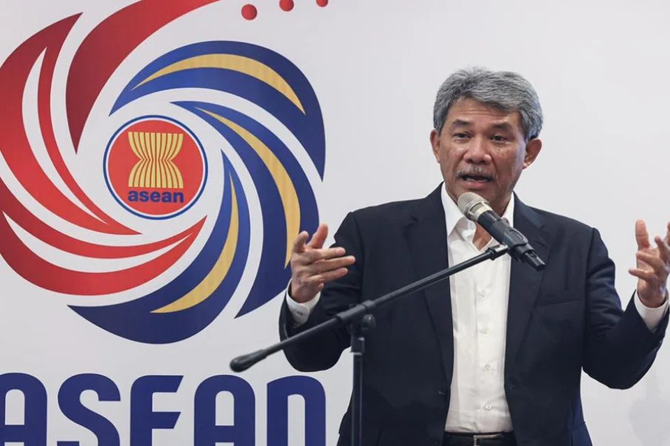 Menteri Luar Malaysia, Datuk Seri Mohamad Hasan.
