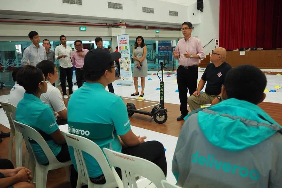 ISU PMD, BASIKAL: Dr Faishal dan anggota Panel Penasihat Mobiliti Aktif (Amap) telah bertemu dengan kakitangan Deliveroo baru-baru ini.
