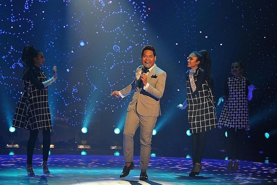 SYAMEL: Kerana ingin tampil kemas dan segak, Syamel mementingkan amalan menjaga berat badan tetapi enggan terlalu kemaruk menimbang dirinya. -- Foto ASTRO RIA