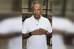 Menteri Penyelaras Keselamatan Negara Encik K. Shanmugam bercakap kepada media di luar acara kemasyarakatan di Nee Soon pada 28 Jun 2025. 