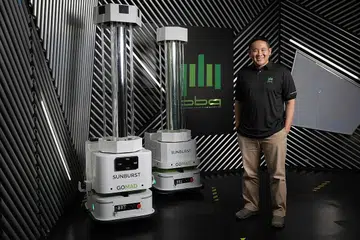 CEBURI SEKTOR TEKNOLOGI: Mantan Anggota Parlimen Encik Amrin Amin akan memegang jawatan di dua firma tempatan, Platform for Bots and Automation (PBA) dan ADERA Global, susulan pengunduran dari pemerintah selepas pilihan raya umum baru-baru ini. - Foto BH oleh ONG WEE JIN