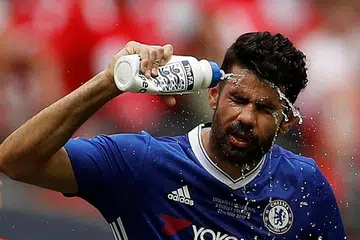 HILANG HORMAT: Diego Costa berkata beliau telah hilang rasa hormat pada ketua jurulatih Chelsea, Antonio Conte. - Foto REUTERS