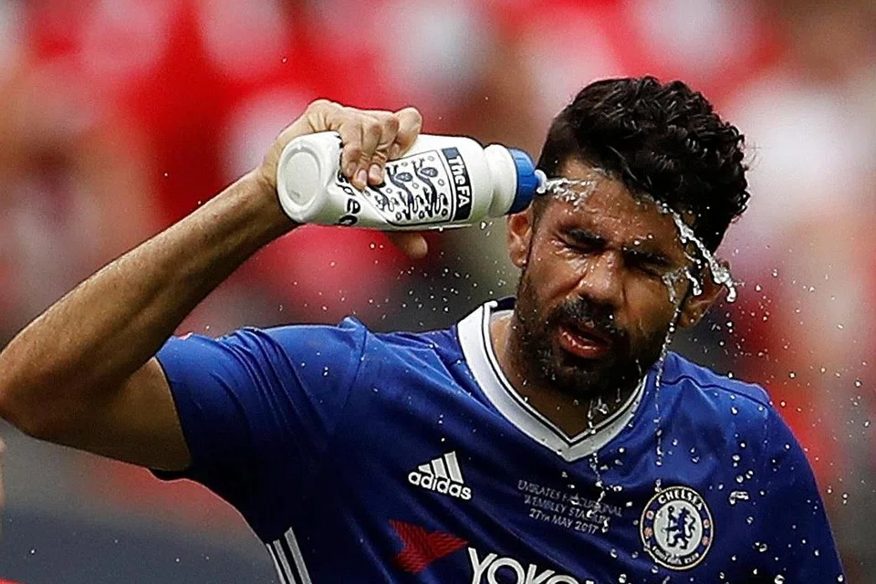 HILANG HORMAT: Diego Costa berkata beliau telah hilang rasa hormat pada ketua jurulatih Chelsea, Antonio Conte. - Foto REUTERS
