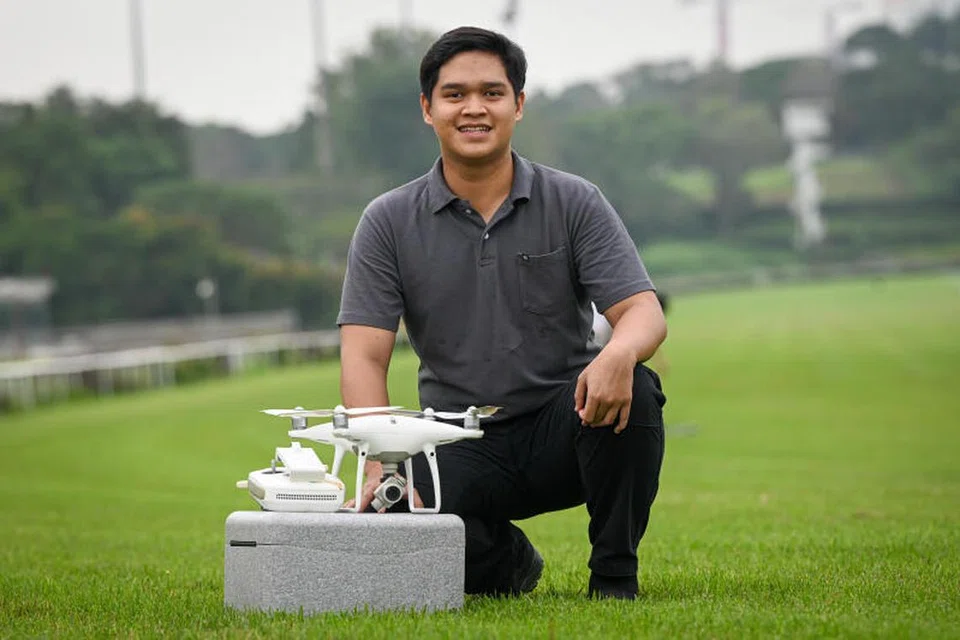 Encik Danish Isfahan Kamis berpeluang menebar sayap ke luar negara dengan menguruskan operasi dron di Korea Selatan, Taiwan dan Vietnam. 