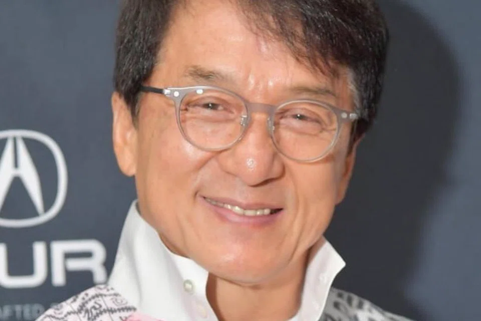 Inilah wajah terkini Jackie Chan yang sudah mencecah usia 70 tahun.