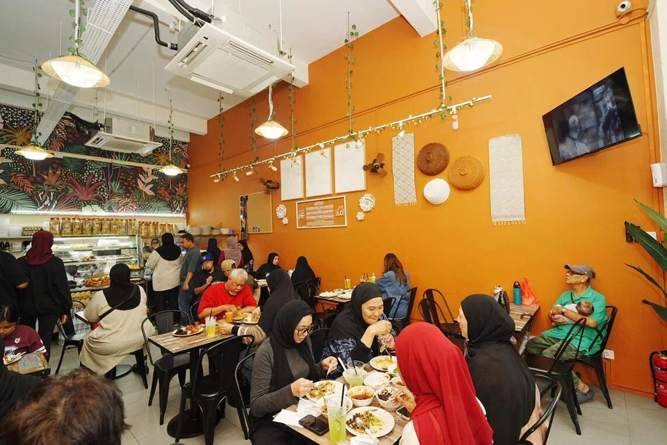 june zack, pondok by june zack, sembawang, juniza zakaria 
