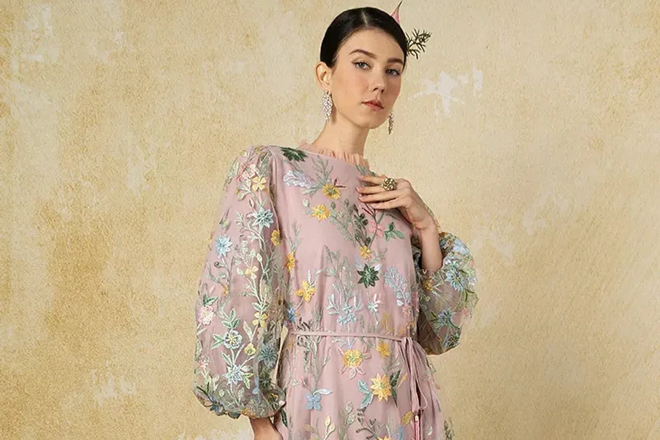 fesyen, fashion, lace, renda, gaya klasik, classic style
