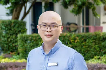 PAKAR MATA: Dr Yuen Yew Sen yang merupakan seorang profesor di jabatan Oftalmologi NUS dan konsultan di Hospital Alexandra dan Hospital Universiti Nasional.