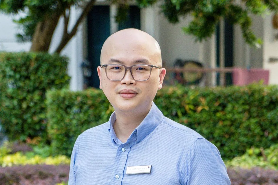 PAKAR MATA: Dr Yuen Yew Sen yang merupakan seorang profesor di jabatan Oftalmologi NUS dan konsultan di Hospital Alexandra dan Hospital Universiti Nasional.