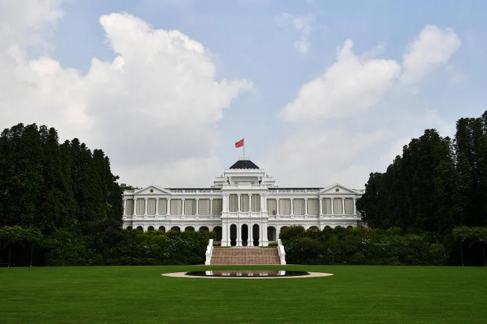 PEJABAT TERTINGGI NEGARA: Singapura mungkin melihat perlawanan tiga penjuru pada Hari Mengundi yang ditetapkan pada 1 September. 