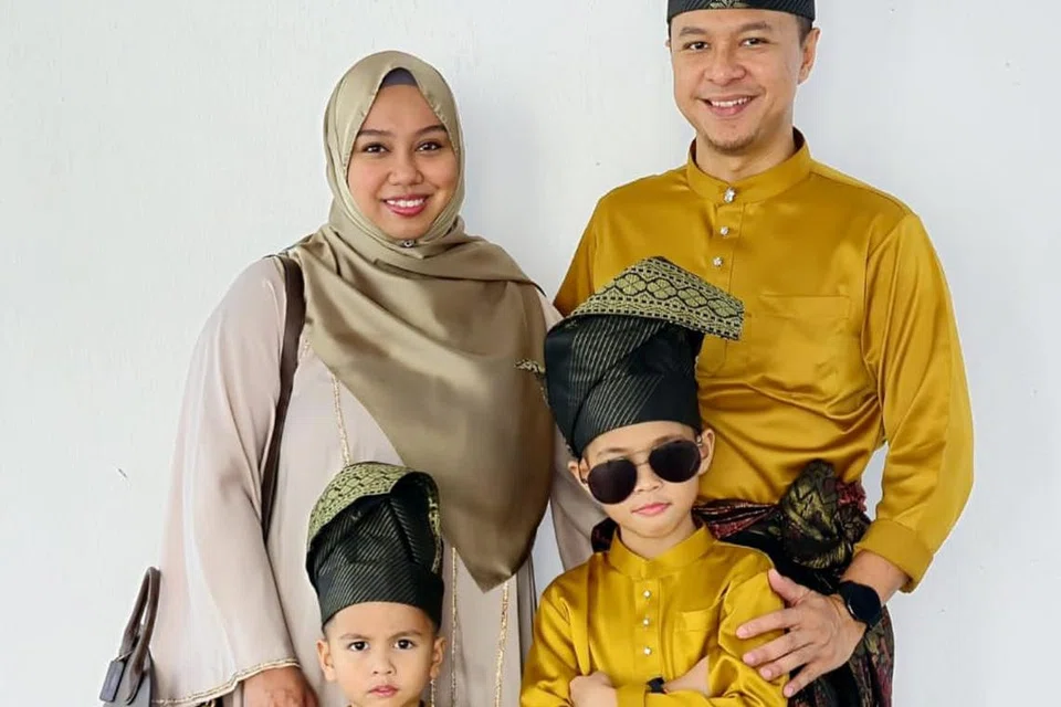 Cik Zuhriyyah Ariffin,  Muhammad Nurfarhan Abdul Jaaffar, Qayd Adam Muhammad Nurfarhan, Qayd Umar Muhammad Nurfarhan. 