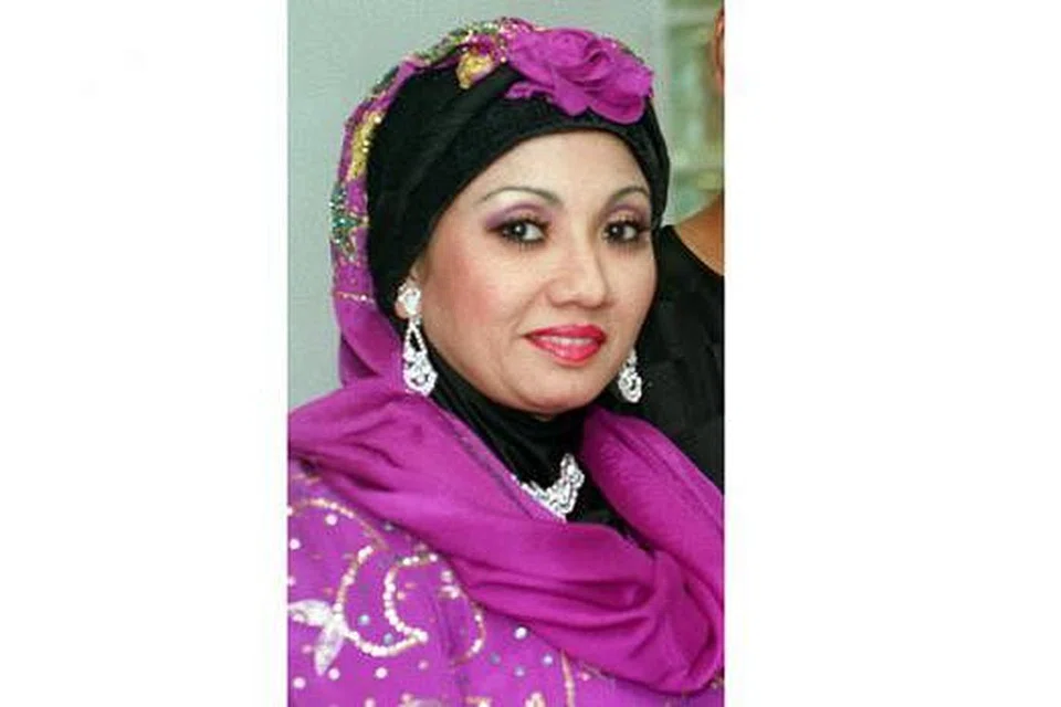 KAMALIAH LATIFF: Terkejut tetapi gembira diberi peluang menyanyikan lagu 'Dollah Kassim' sebaik sahaja Kamaliah pulang ke Singapura dari Jepun. - Foto fail 