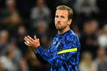 KANE: Membantu Spurs atasi Pacos de Ferreira 3-0, yang bermakna Spurs menerbalikkan kekalahan 0-1 dalam perlawanan pertama 'play-off' Liga Persidangan Europa. - Foto REUTERS
