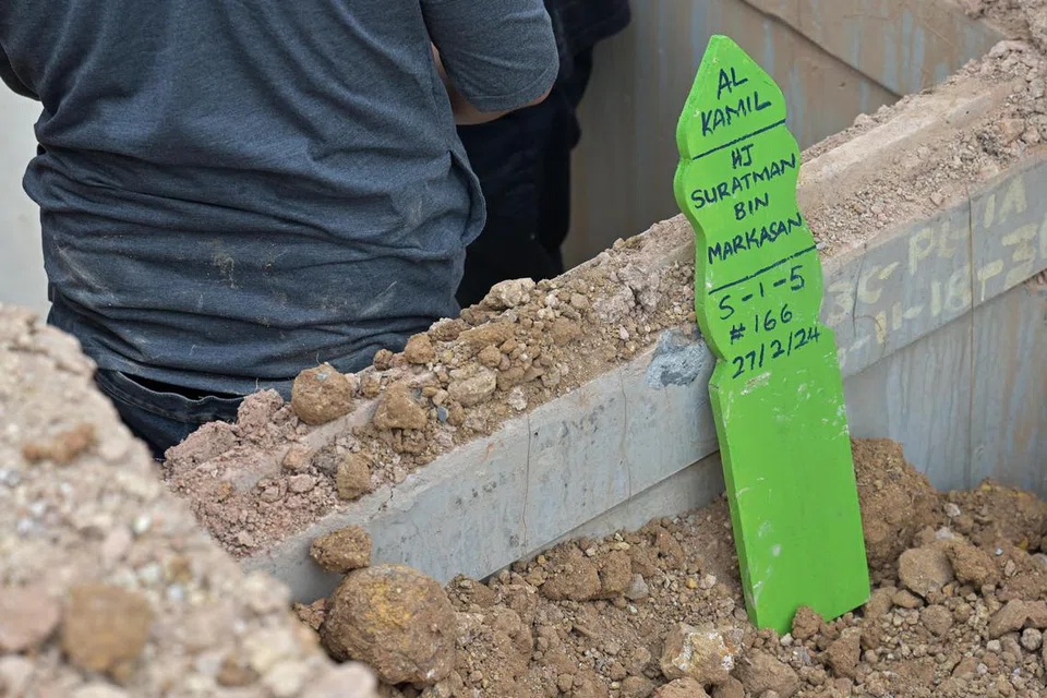 Pusara Allahyarham Suratman Markasan di Pusara Abadi. 