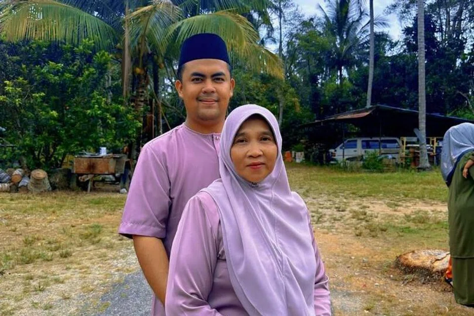 Encik Muhd Sabree Razaman (kiri) dan Cik Norlida Mohamed Salleh (kanan) telah mendirikan rumah tangga selama enam tahun sejak 2020.
