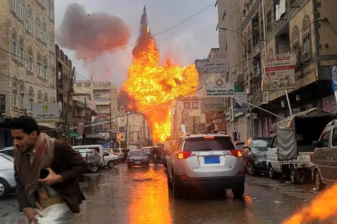 Sanaa, serangan israel