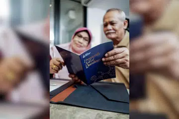 Mereka yang ingin mendapatkan khidmat nasihat dan bantuan dalam penulisan wasiat disarankan berhubung dengan peguam atau penasihat perancangan harta pusaka.