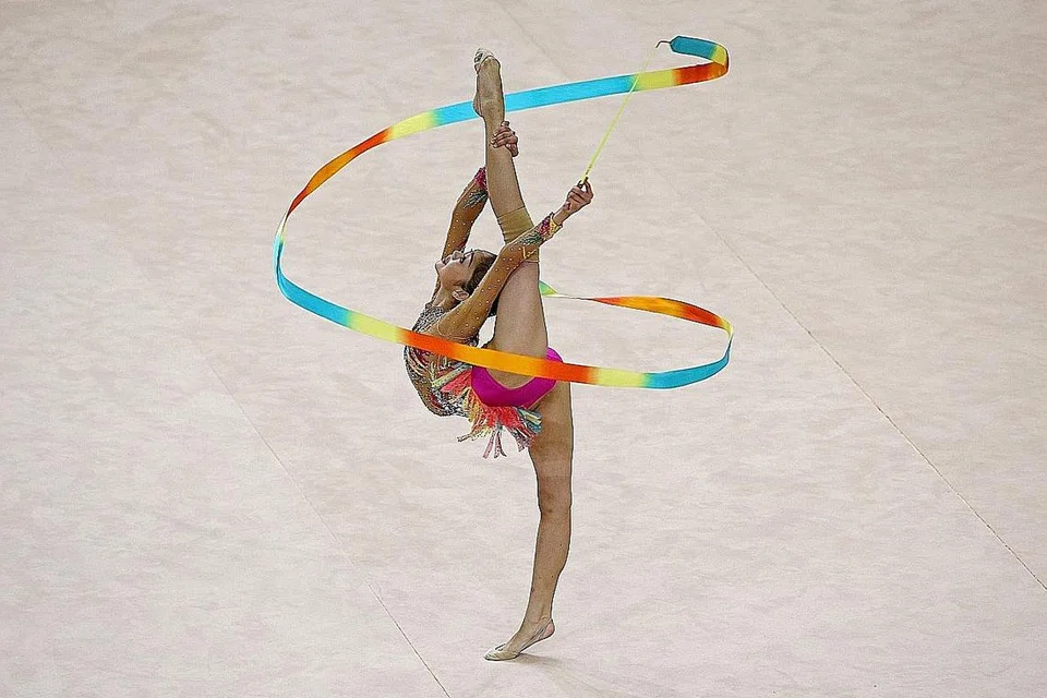 SRIKANDI MUDA GIMNASTIK: Atlit-pelajar berusia 17 tahun dari Malaysia, Izzah Amzan, menamatkan temasya sukan ini dengan empat pingat emas. 