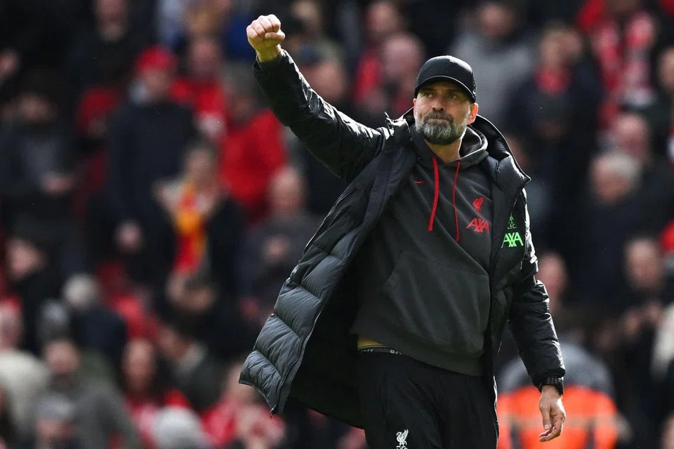Strategi Klopp, yang memilih formasi 4-3-3, menerapkan gaya permainan intensiti tinggi – menumpukan kepada serangan dan memberi tekanan agresif ke atas pihak lawan.