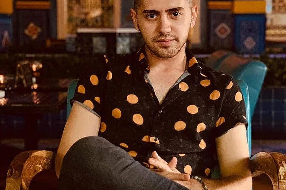 CEMAL FARUK URHAN: Berdikari berpindah ke negara kelahiran ibunya di Indonesia bagi membina kehidupan sebagai pelakon sinetron yang berjaya. - Foto INSTAGRAM CEMAL FARUK