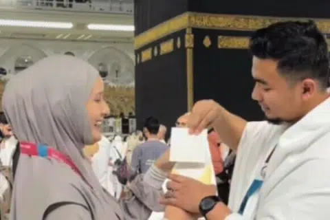 Neera Azizi dan suaminya Muhammad Hafizi Mohd Noor mendedahkan jantina bayi dalam satu video yang dimuat naik di media sosial, satu trend yang menjadi ikut-ikutan orang muda masa kini, namun dianggap tidak sopan oleh netizen kerana tidak menghormati tempat ibadah. 