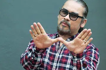 AWIE: Biasanya payah mengadili peserta peraduan nyanyian meskipun berdekad bergelar penyanyi. - Foto NST