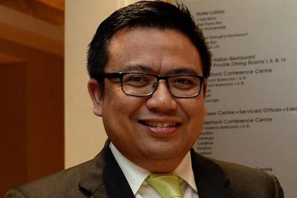 ENCIK MUHD NAZRI MUHD