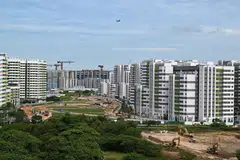 Hampir 100 projek flat BTO sedang berjalan di serata negara dengan hampir 80,000 flat sedang dibina. - 
