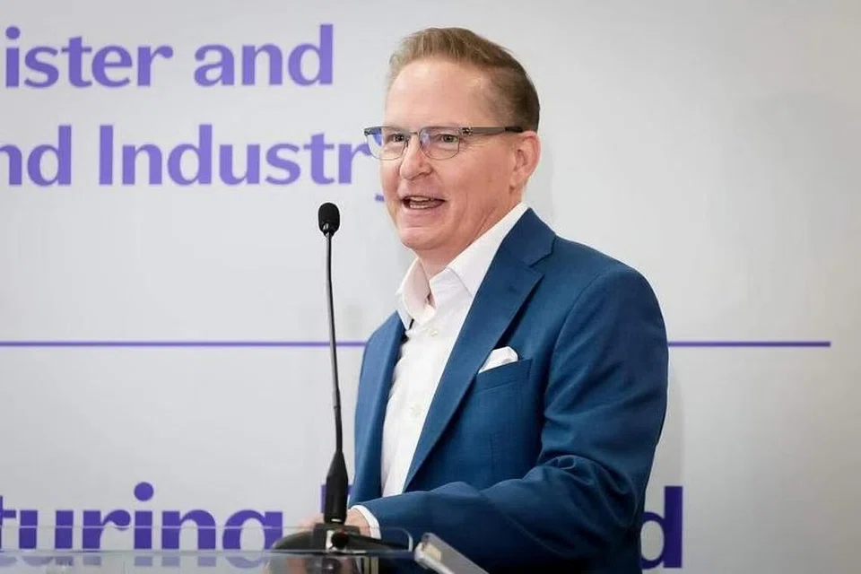 Ketua pegawai bekalan global Pfizer, Encik Mike McDermott, berkata kilang baru itu akan menjadi salah satu yang paling automatik di antara lebih 30 tapak pembuatan syarikat itu.