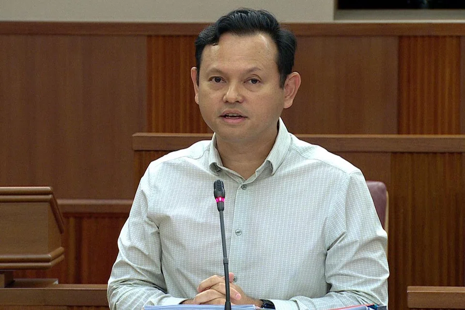 ENCIK ZAQY MOHAMAD