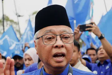 DATUK SERI ISMAIL SABRI YAAKOB