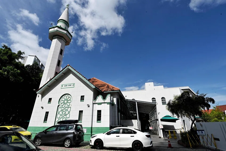 Masjid Alkaff Upper Serangoon diwartakan sebagai monumen negara pada 2014. 