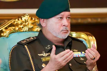 Yang di-Pertuan Agong Malaysia, Sultan Ibrahim, murka dan dukacita dengan penjualan stoking tertera kalimah Allah di sebuah rangkaian kedai serbaneka di Selangor.