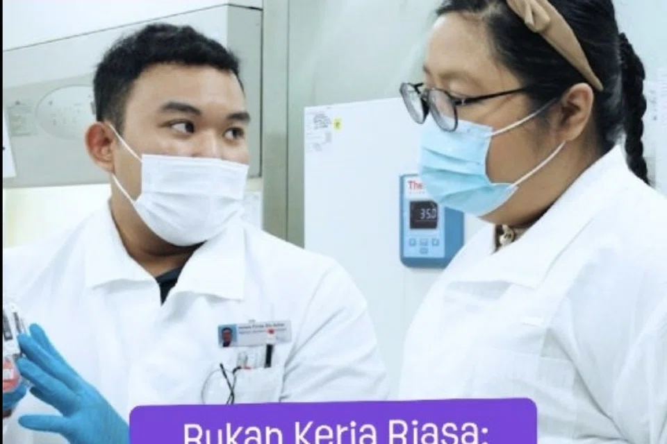 Kandungan ‘Bukan Kerja Biasa’, dicipta oleh Penerbit Media Sosial ‘OMGxBH’, Cik Nur Sabrina Masri, yang menampilkan pelbagai laluan kerjaya unik bagi orang muda.