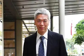 DIMINTA BUAT PEMBETULAN: Encik Lee Hsien Yang dikehendaki membuat notis pembetulan pada catatan Facebook yang mempunyai tiga kenyataan tidak benar, kata Kementerian Undang-undang. 