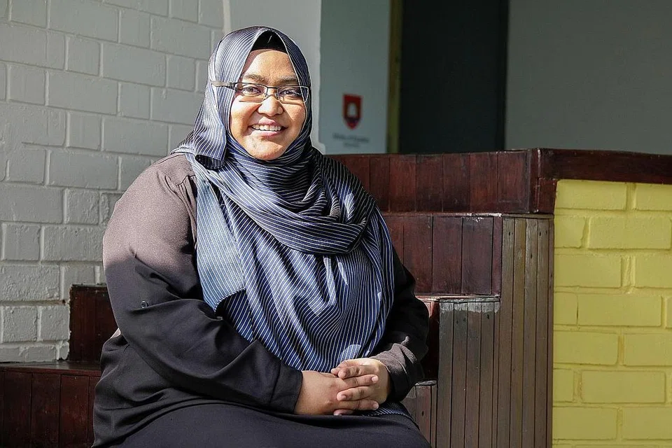 CIKGU NORASIKEN MOHAMED NOOR